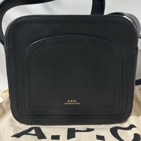 A.p.c gentle used Louisette square crossbody in black leather with dust bag - Picture 2 of 11